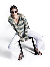 Cardigan con scollo v chiusura a 3 bottoni - VERDE | Sandro Ferrone