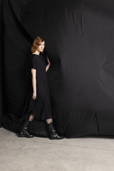 Abito con manica intera spicchio laterale - NERO | Sandro Ferrone